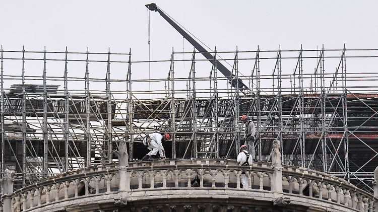 Gerüstbauer an Notre-Dame: Firmensprecher Eskenazi warb um Verständnis für die Arbeiter, die das Rauchverbot missachtet hatten.
