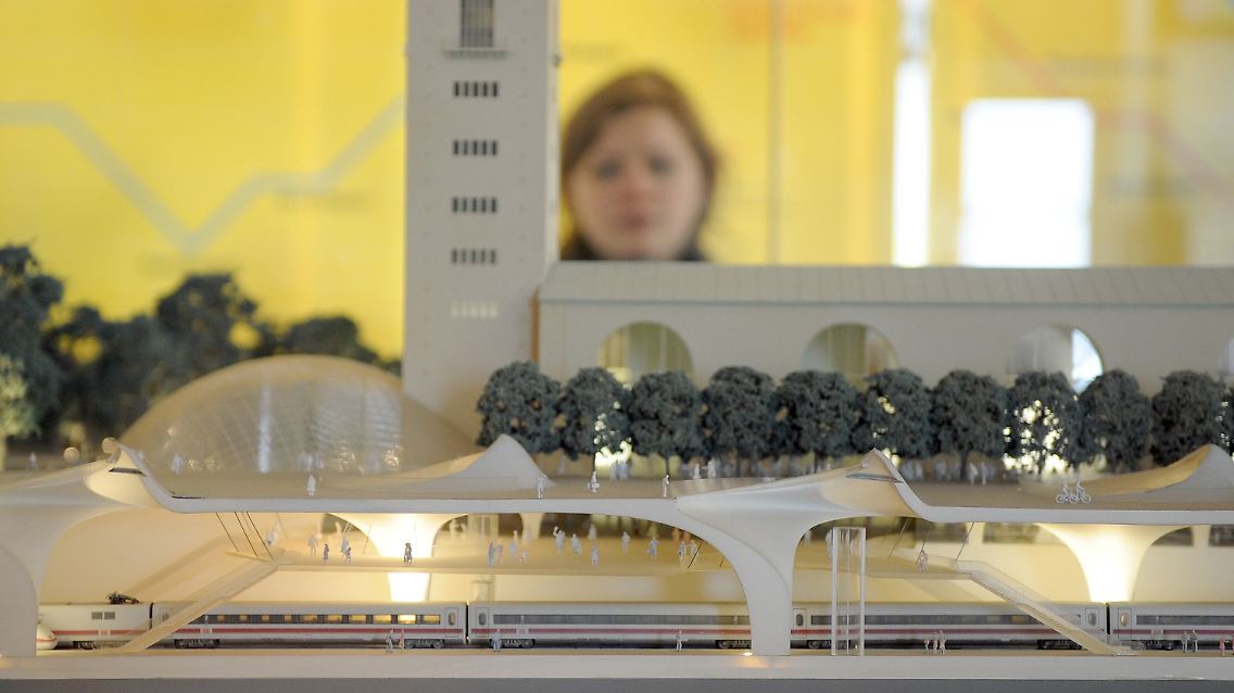 Ein Modell des Bahnprojektes Stuttgart 21.