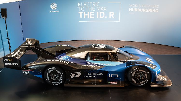 Der neue Volkswagen ID. R feiert Weltpremiere am Nürburgring.