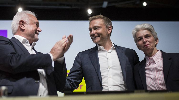 Bundestagsabgeordnete Marie-Agnes Strack-Zimmermann erntete in Berlin Beifall und Standing Ovations - für ihren Rücktritt aus dem Parteipräsidium.