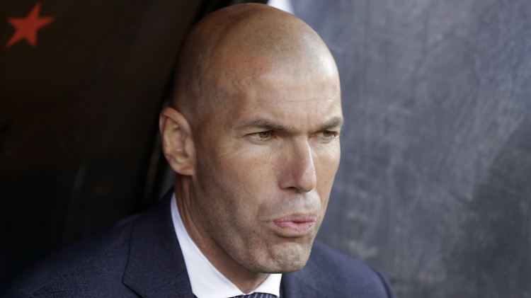 Das hat Real-Coach Zidane nicht gefallen: 0:1-Pleite beim Tabellenletzten Vallecano.
