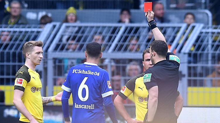 Rot: Reus muss raus.
