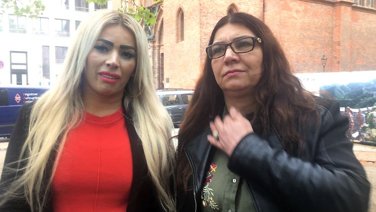 Zaiga Aseimi und ihre Tochter Anaya: Die Familie floh vor den Taliban nach Deutschland.