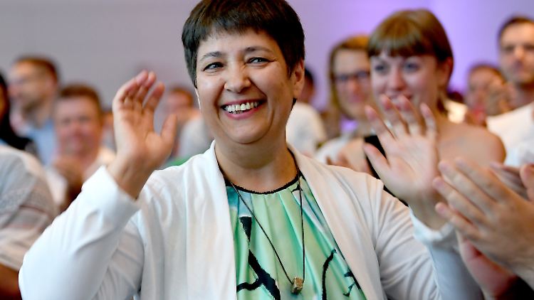 Als Moscheen-Gründerin nimmt Seyran Ates kein Blatt vor den Mund: Den Islam und religiöse Fasten-Zwänge zum Ramadan findet sie inzwischen aufdringlich. Lehrer sollten die Schüler davor beschützen, meint sie.