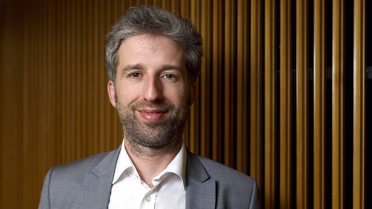 Boris Palmer möchte nun noch mal ganz genau wissen, wie es zu der Kampagne der Bahn kam - und schreibt deswegen einen Brief an den Konzern.