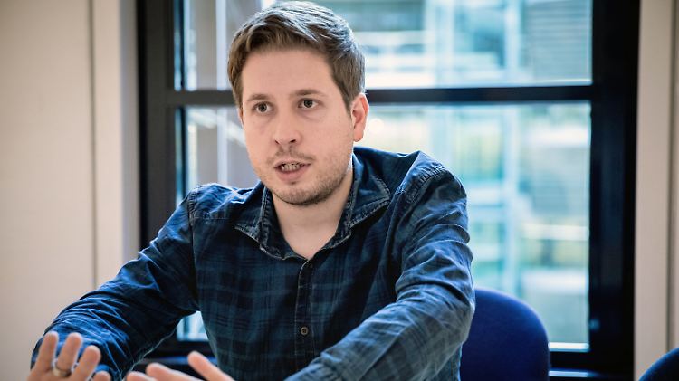 Kevin Kühnert distanziert sich vom Staatssozialismus der DDR.