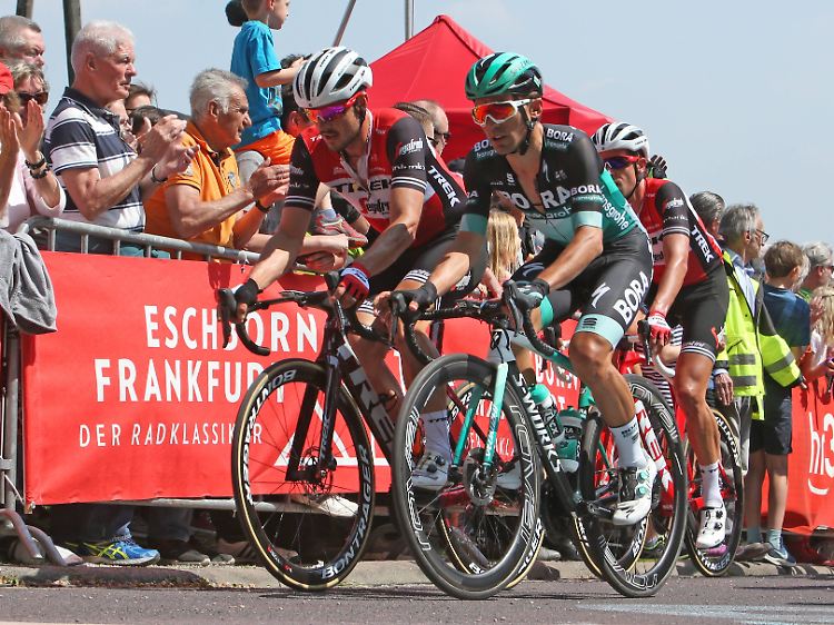 Lokalmatador John Degenkolb (links) konnte in seinem Heimrennen nicht zum zweiten Mal nach 2011 gewinnen.