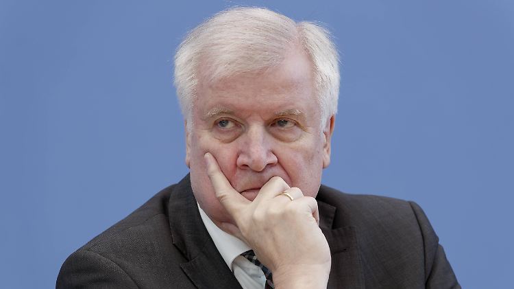 Horst Seehofer bekleidet seit März 2018 den Ministerposten für Inneres, Bau und Heimat.