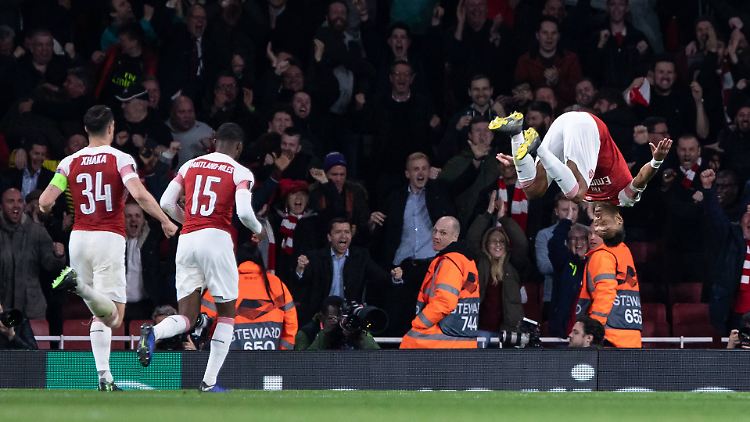 Der ehemalige Bundesligaprofi Pierre-Emerick Aubameyang durfte in der Nachspielzeit sein 3:1 gegen den FC Valencia bejubeln. Und tat dies gewohnt spektakulär.