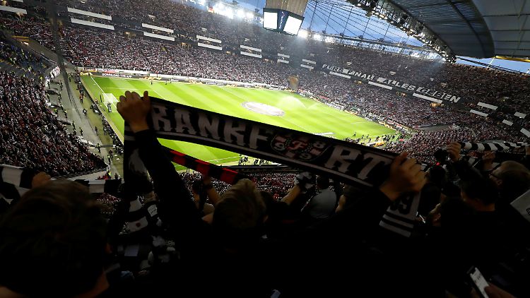 "Natürlich willst du zu Hause kein Gegentor bekommen": Eintracht Frankfurt empfängt im Halbfinal-Hinspiel der Europa League den FC Chelsea.