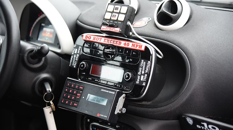 Schneller als 40 Meilen pro Stunde, also 64 km/h, darf der Smart des NYPD nicht fahren.