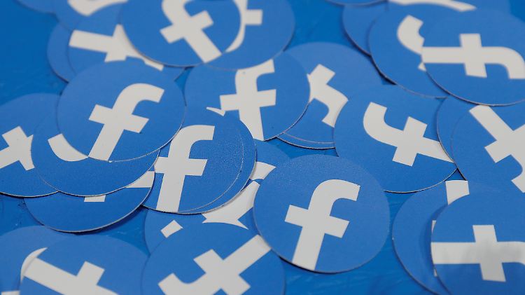 Offiziell ist es zwar noch nicht, aber Facebook soll an einem eigenen Bezahlsystem arbeiten, das auf Kryptowährungen basiert.