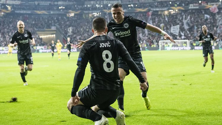 Wild entschlossen: Luca Jovic und die Frankfurter Eintracht.