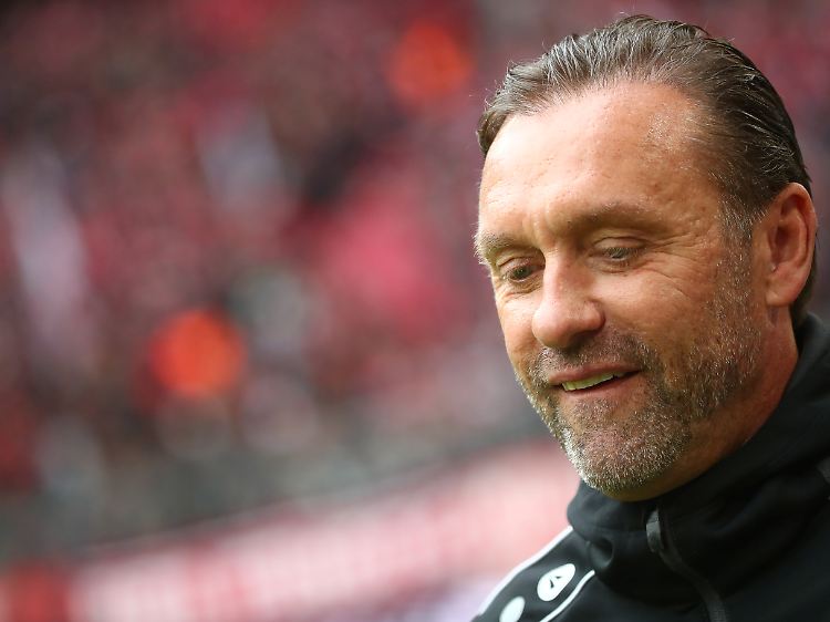 Thomas Doll hat einen sehr großen Glauben daran, dass seine Mannschaft den Klassenerhalt noch schaffte. Nun denn, ran ans Wunderwerk!