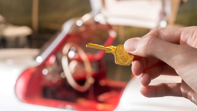 Der Zündschlüssel für den Mercedes SL der Prinzession Soraya war aus purem Gold.