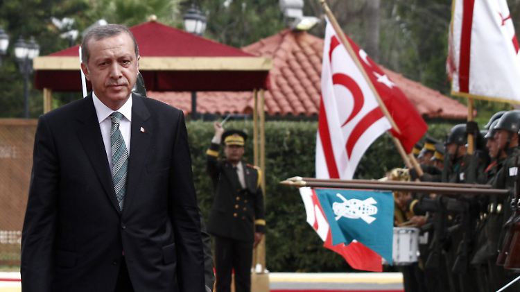 Der türkische Präsident Erdogan will keine Einmischung von Dritten im Konflikt um maritime Landesgrenzen. 