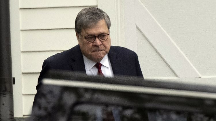 Die Demokraten werfen Barr vor, nicht entsprechend seiner Rolle als oberster Strafverfolger der Nation zu agieren.