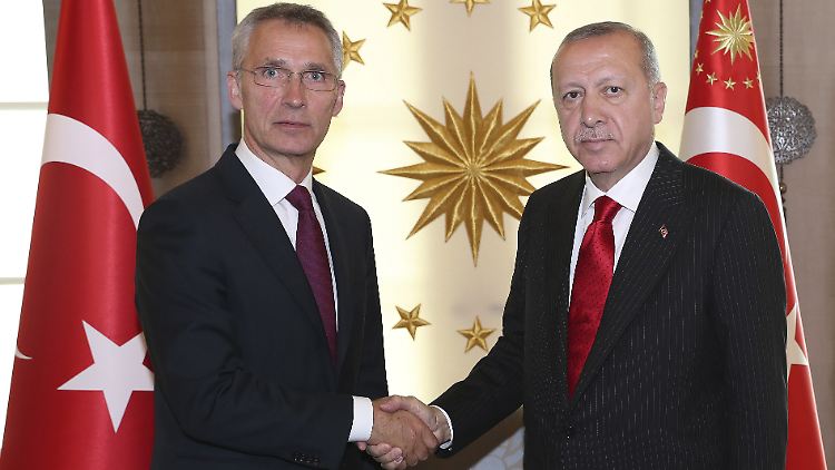 Nato-Generalsekretär Stoltenberg war zu Besuch beim türkischen Präsidenten Erdogan.