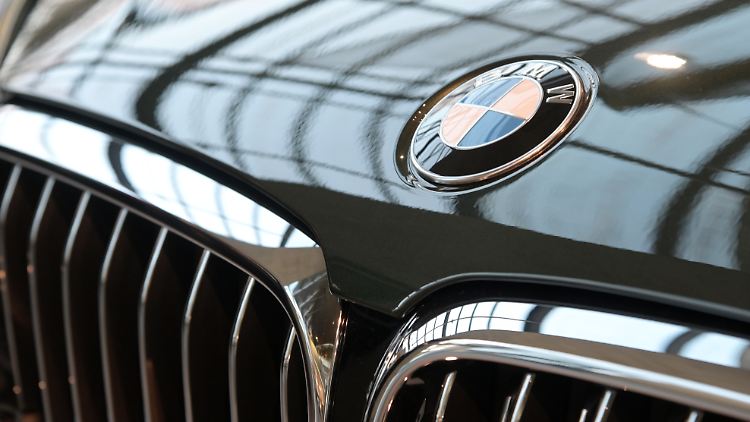 Die EU-Kommission geht dem Verdacht illegaler Absprachen in der deutschen Autoindustrie bei der Abgasreinigung nach.