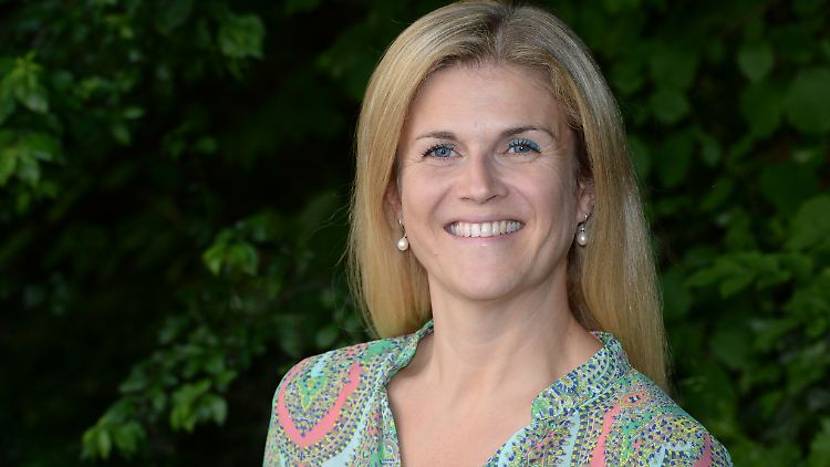 Dr. Claudia Zerle-Elsäßer forscht am Deutschen Jugendinstitut zu den Themen Vaterschaft, Familiengründung und -erweiterung, Familiale Lebensführung sowie Digitalisierung.
