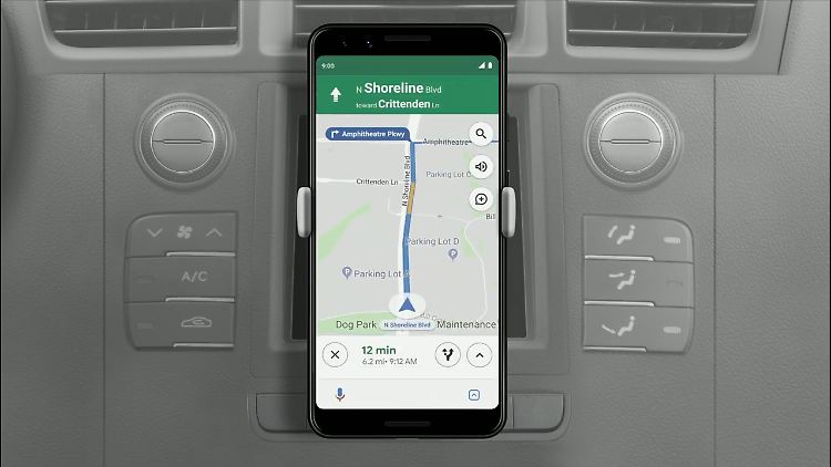 Im Auto-Modus zeigt der Assi automatisch eine Navigation zu bevorstehenden Terminen an.