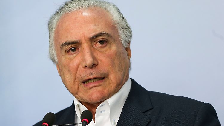 Der frühere brasilianische Präsident Temer muss wegen seiner mutmaßlichen Verwicklung in einen Korruptionsskandal zurück ins Gefängnis.