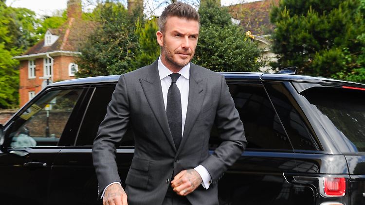 Beckham auf dem Weg zum Gericht.