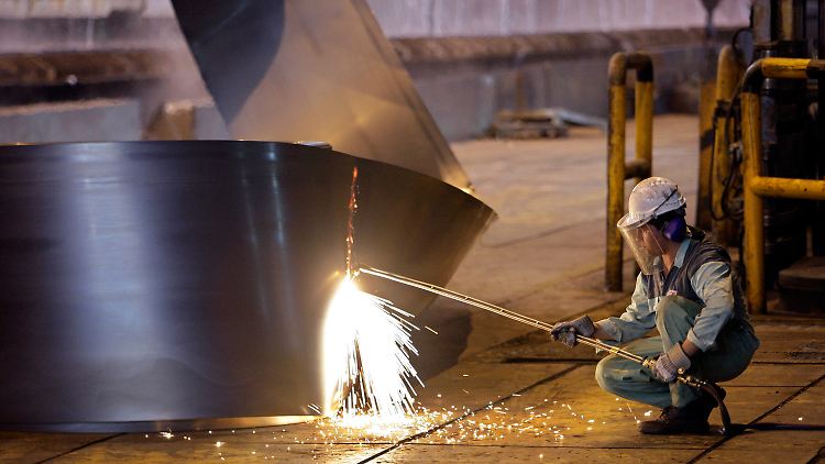 Deutschland exportiert im Vergleich zum Vorjahr 52,6 Prozent weniger Güter in den Iran.