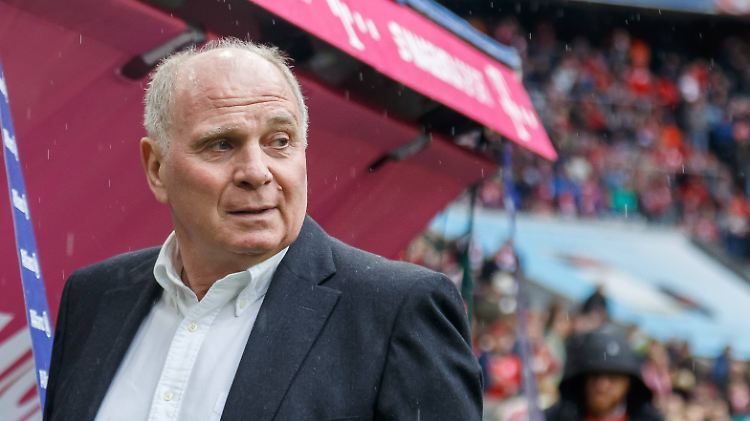 Das Eingreifen des Video-Assistenten in Leipzig war berechtigt, auch wenn Bayern-Präsident Uli Hoeneß das anders sieht.