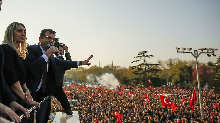 Imamoglu war bereits zum Bürgermeister von Istanbul erklärt worden. Nun soll trotzdem neu gewählt werden.