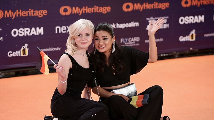 Genossen den Auftritt auf dem "orangenen" Teppich: S!sters.