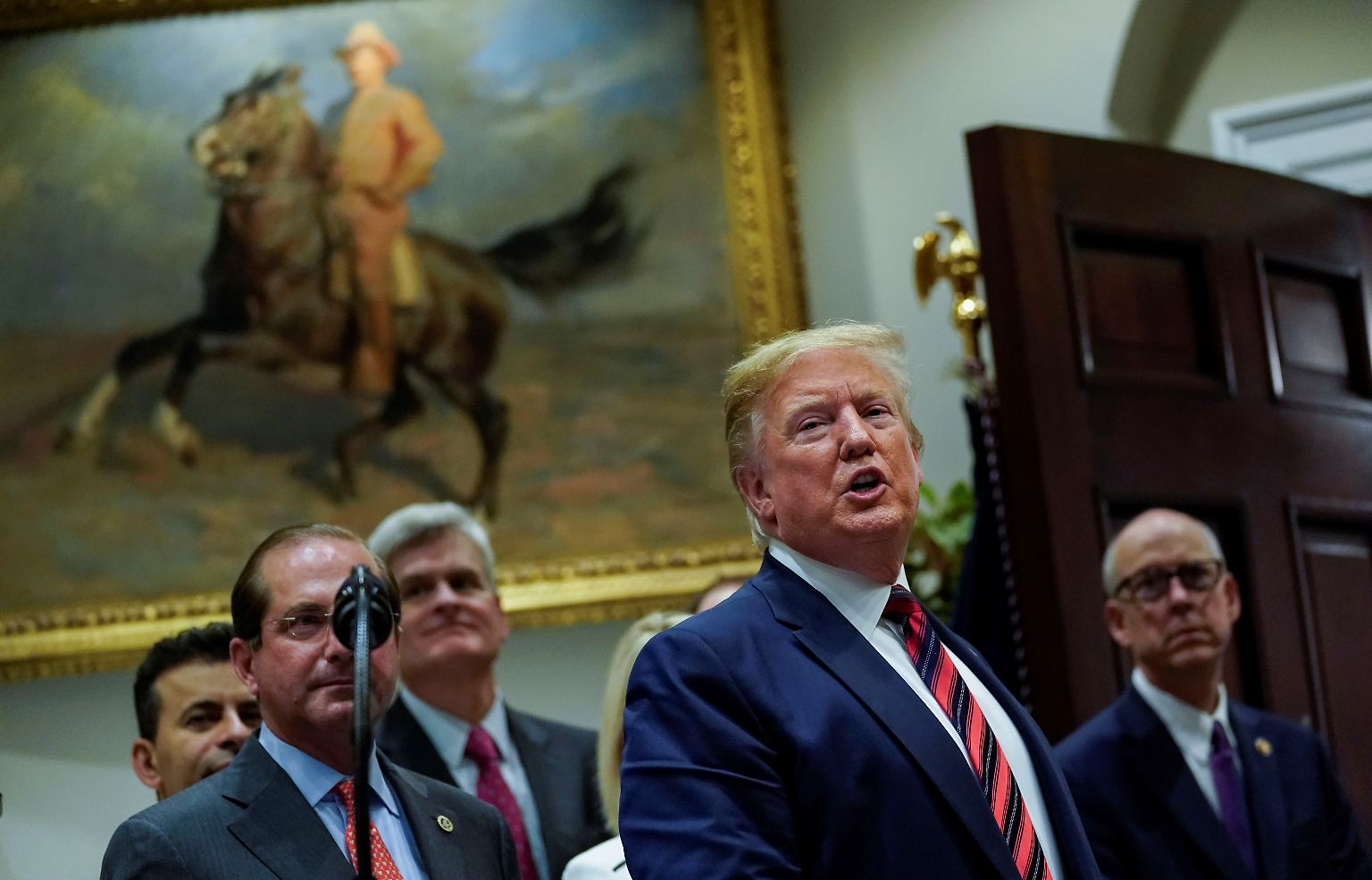 Er, Donald Trump, ist Präsident der Vereinigten Staaten. Das soll sich nach dem Willen der Demokraten im November 2020 ändern.