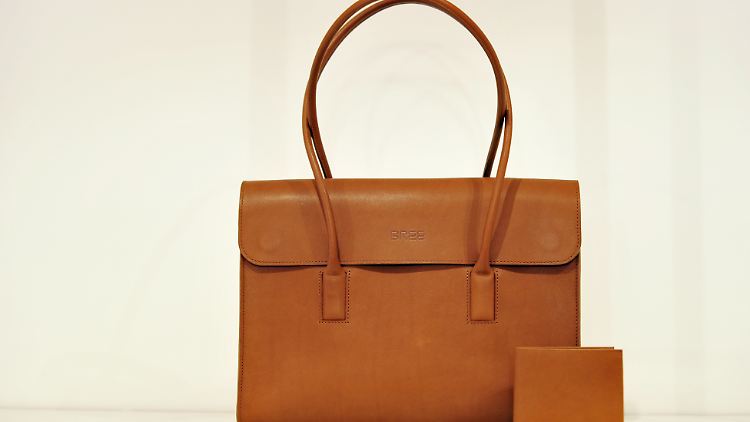 Seit 1970 designt Bree Taschen.