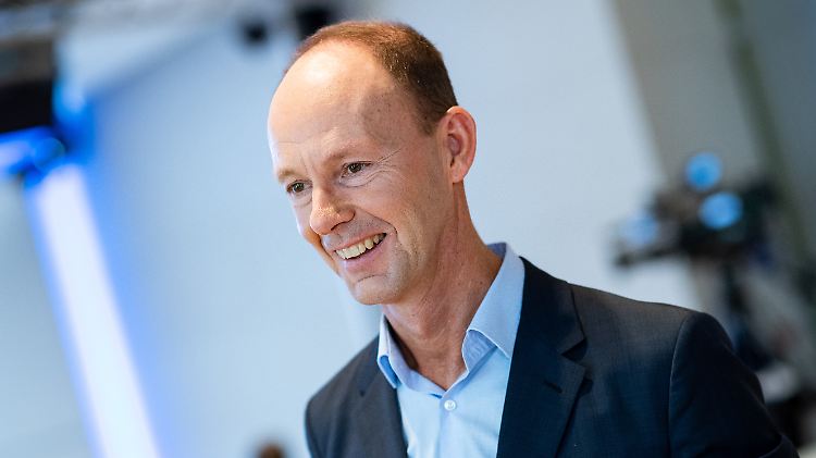 Konzernchef Rabe spricht von einem "sehr vielversprechenden" Beginn des Geschäftsjahres.