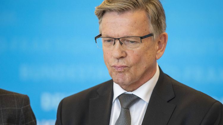 Zweiter Versuch, durchgefallen. Gerold Otten verfehlt die absolute Mehrheit. 