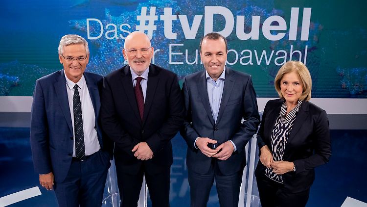 Timmermans und Weber mit ZDF-Chefredakteur Peter Frey und ORF-III-Chefredakteurin Ingrid Thurnher.