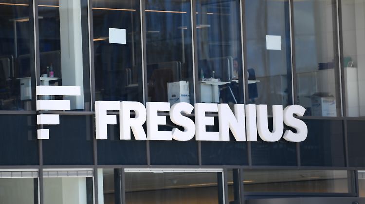 Bei Fresenius liegen weitere Übernahmen derzeit auf Eis.