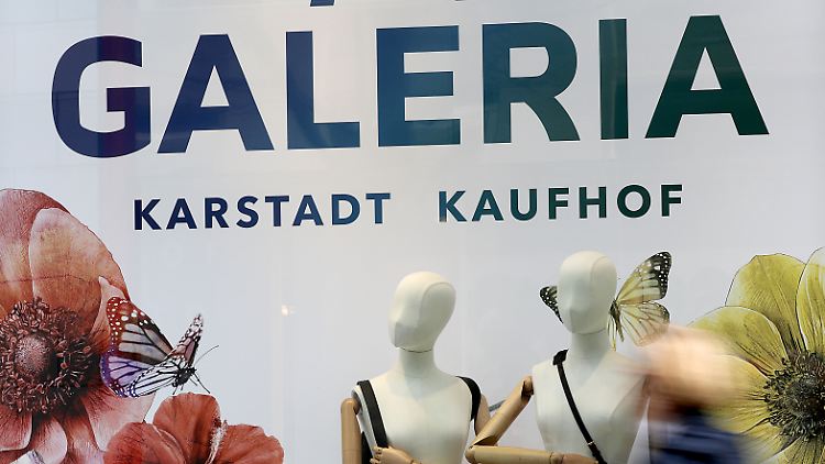 1000 Stellen sollen in den Filialen von Galeria Karstadt Kaufhof entfallen.