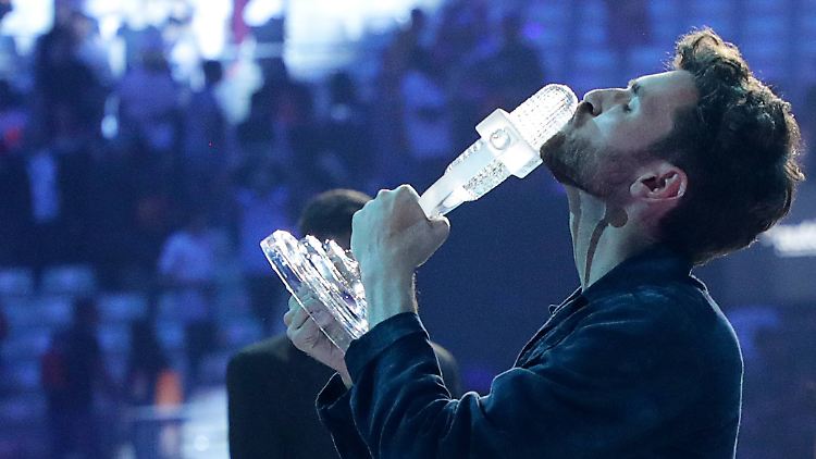 Holte die ESC-Trophäe: Duncan Laurence aus den Niederlanden.