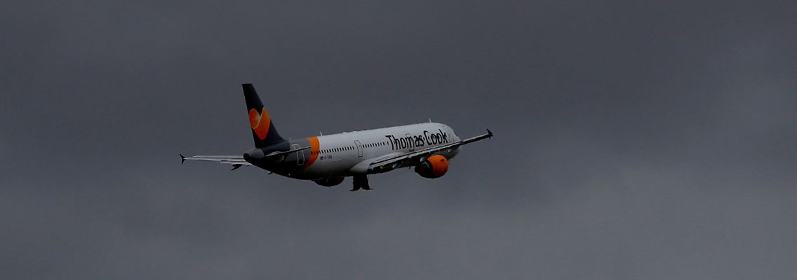 Thomas Cook geht mit Milliardenverlust in einen schwierigen Sommer.