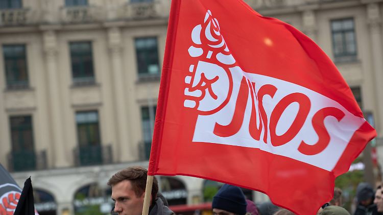 Die Juso-Landesvorsitzende sagt zu dem Foto: "Es ist provokant - und das war auch unsere Absicht."