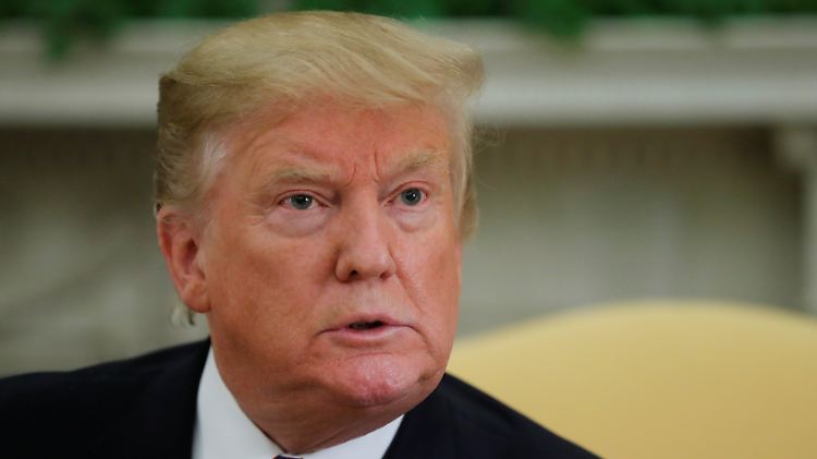 Kontobewegungen von Donald Trump beunruhigten die Deutsche Bank offenbar. Doch sie schwieg.