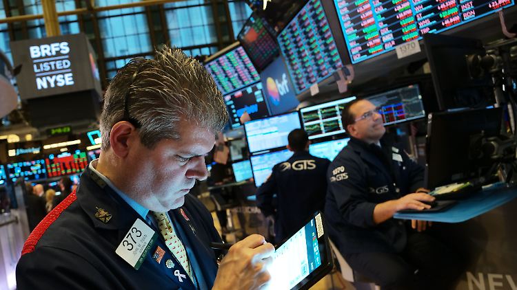 An der US-Börse wird nicht damit gerechnet, dass der Konflikt schnell gelöst wird. Das drückt zusätzlich auf die Stimmung.