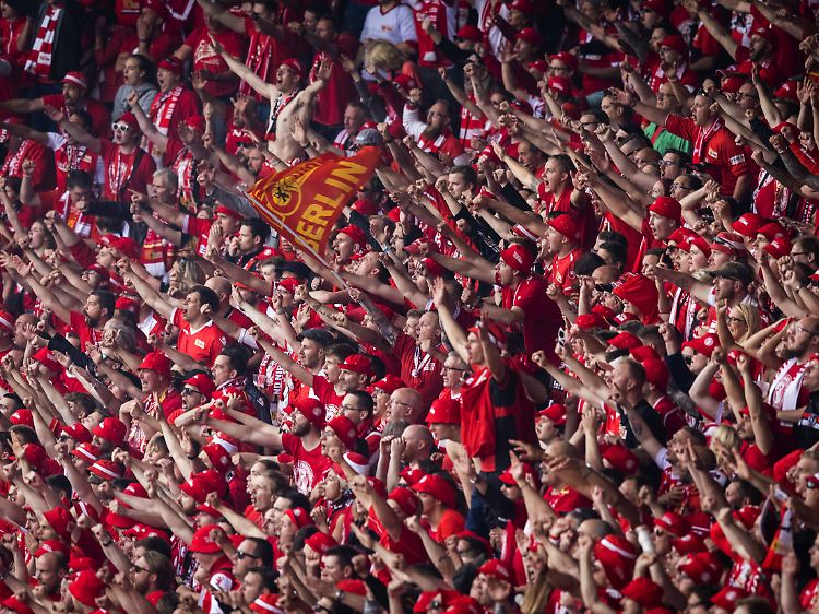 Die rote Wand wird auch nach Stuttgart reisen.
