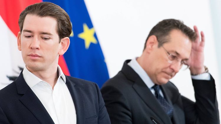 Eigentlich ein Bild aus besseren Zeiten: Kanzler Kurz und sein Stellvertreter Strache bei einer Pressekonferenz im April.