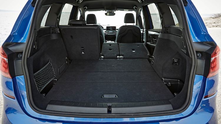 Wer auf die dritte Sitzreihe verzichtet wird im Gepäckabteil des 2er Gran Tourer nicht über Platzmangel klagen.