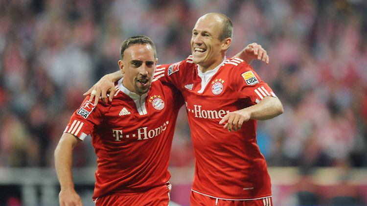 Robbery ward geboren: Ribéry und Robben jubeln 2009 nach dem ersten Tor des Holländers im ersten Spiel.