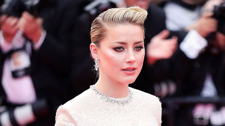 Amber Heard will, dass man für die Verbreitung intimer Fotos härter bestraft wird.