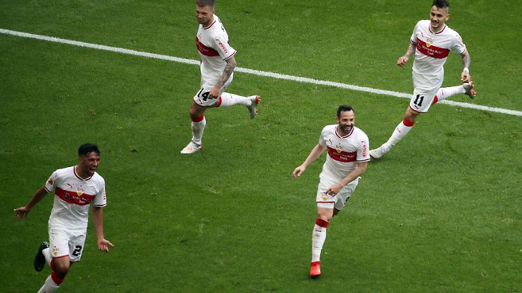 Der VfB Stuttgart sicherte sich am vorletzten Spieltag den Relegationsrang - das 3:0 gegen den VfL Wolfsburg kam durch die stärkste Saisonleistung zustande. Das stimmt Mario Gómez zuversichtlich.