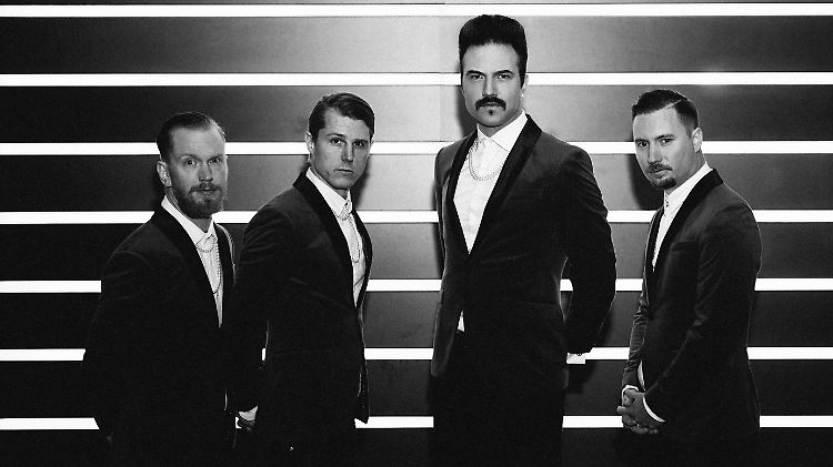 Die lustigen Vier: Royal Republic sind Bassist Jonas Almén, Drummer Per Andreasson, Sänger Adam Grahn und Gitarrist Hannes Irengård (v.l.n.r.)